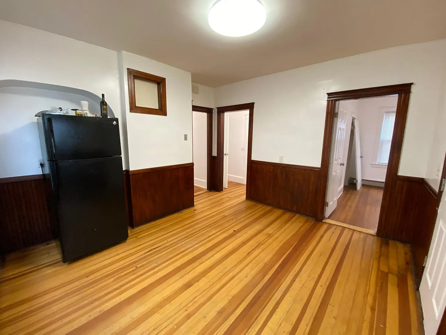 3 bed, $1,850 — Photo 2