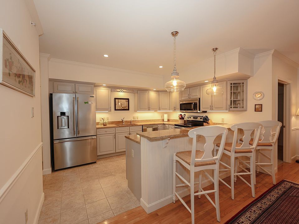 1st image of 3 Abbey Lane #17