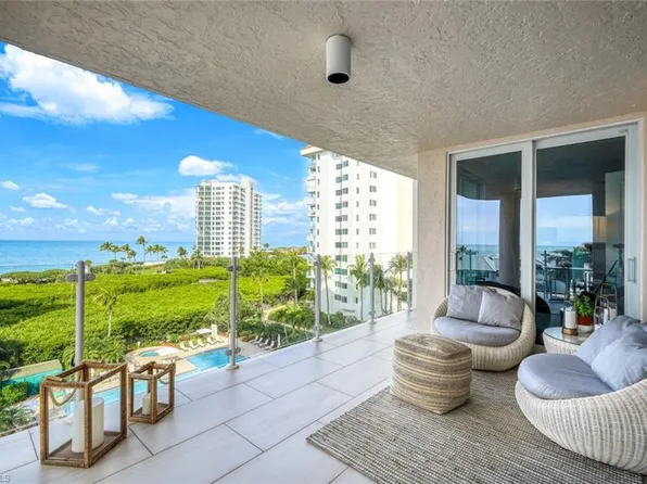 40 Seagate DR #402-A, NAPLES, FL 34103