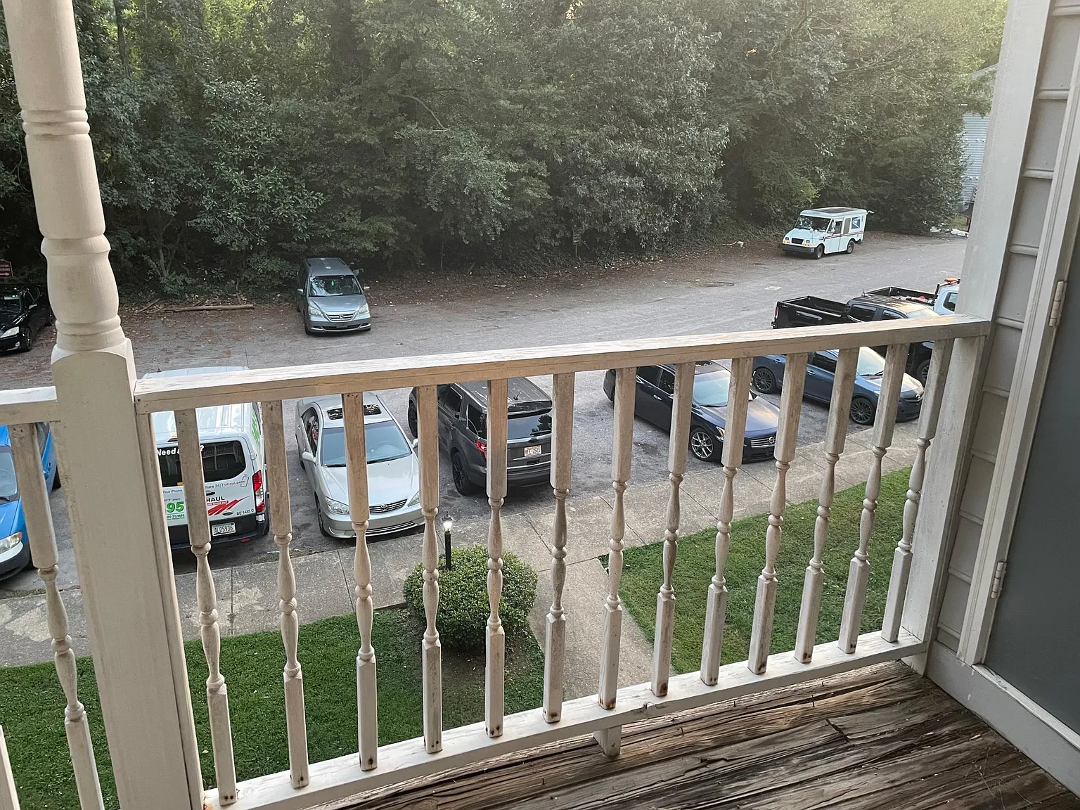 2 bed, 890 sqft, $1,400 — Photo 2