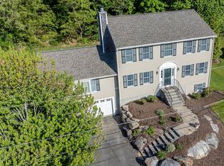 407 Chimney Rock Dr, North Kingstown, RI 02852