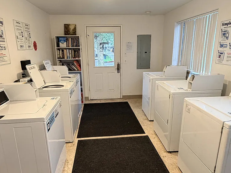 Orchard View Apartments — Photo 11