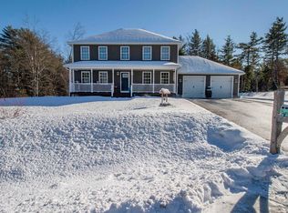 122 Snowshoe Rd, Henniker, NH 03242