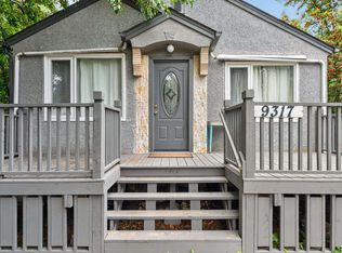 9317 112th Ave NW, Edmonton, AB T5G 0G5