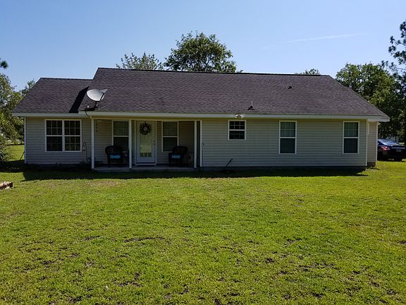 4th image of 962 Heritage Cir