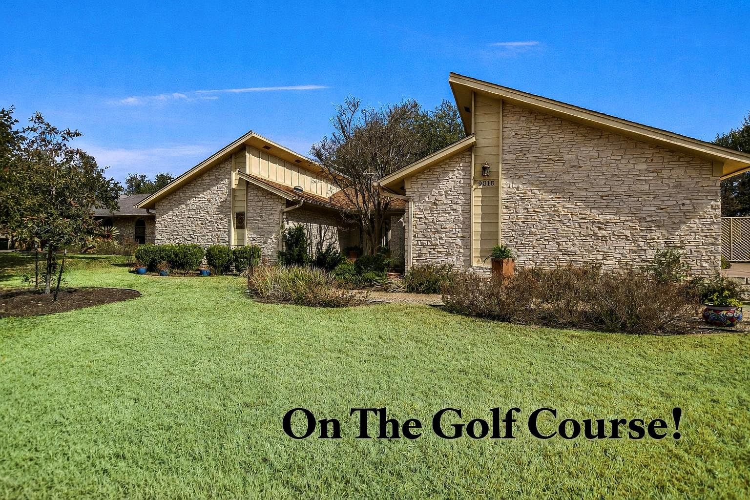9016 Balcones Club Dr
