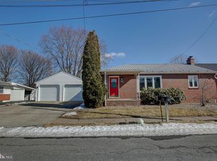 216 Sunset Dr, Selinsgrove, PA 17870