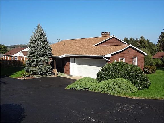 2nd image of 1003 Lakeview Dr