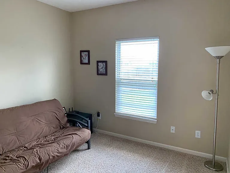 5201 Stable Dr — Photo 10