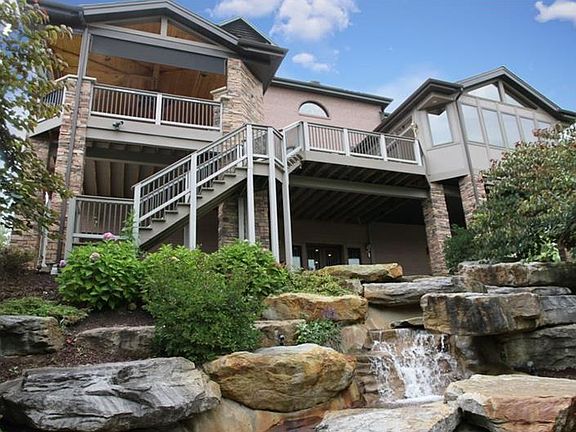 2nd image of 117 Lampliter Ln