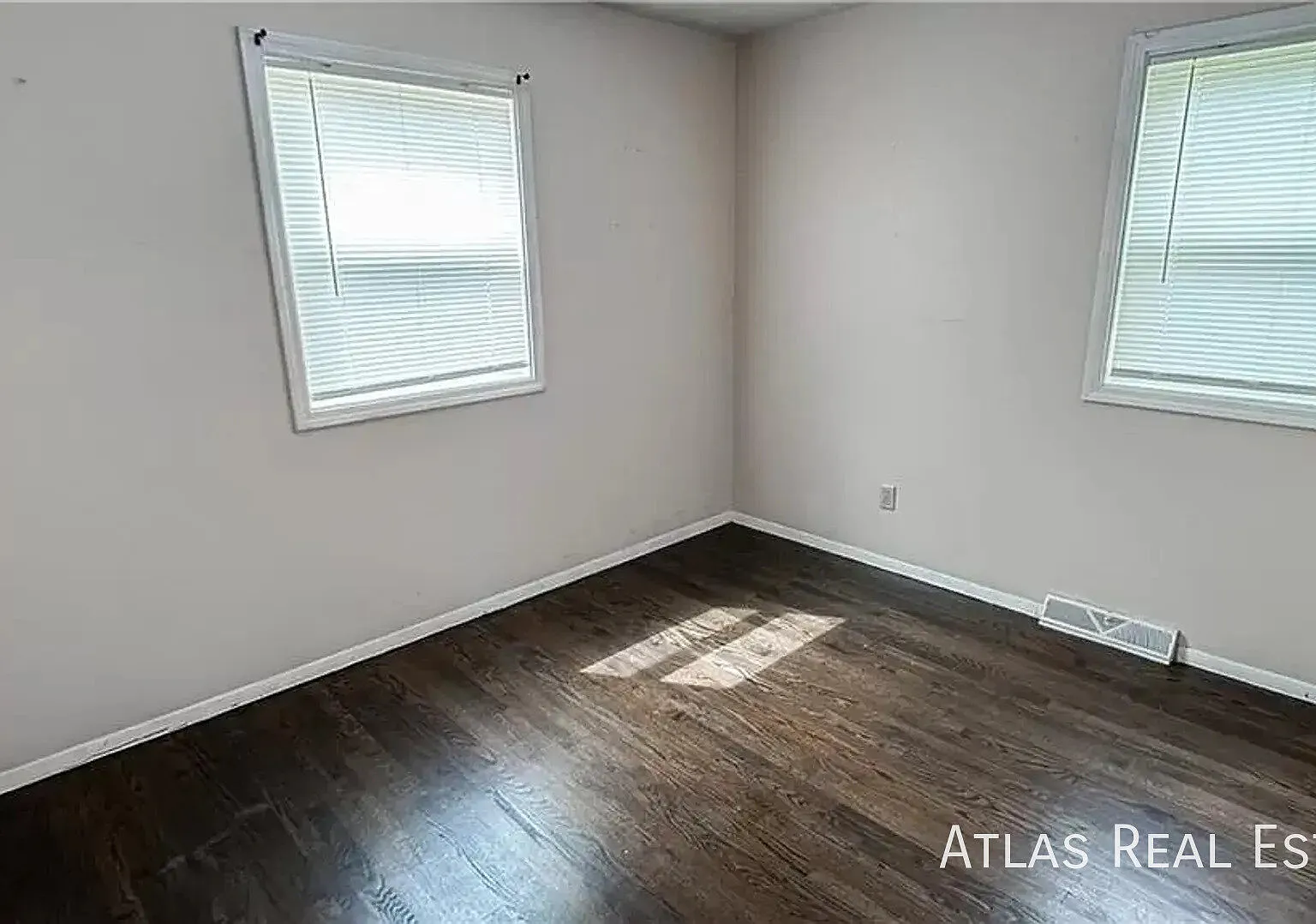 Raytown apartment ready for move in! — Photo 4