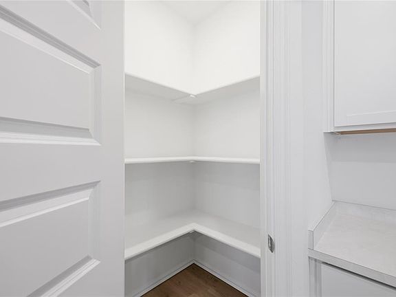 5th image of 10056 Blackjack Rd