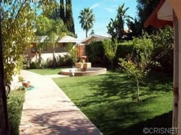 6546 Kelvin Ave, Winnetka, CA 91306