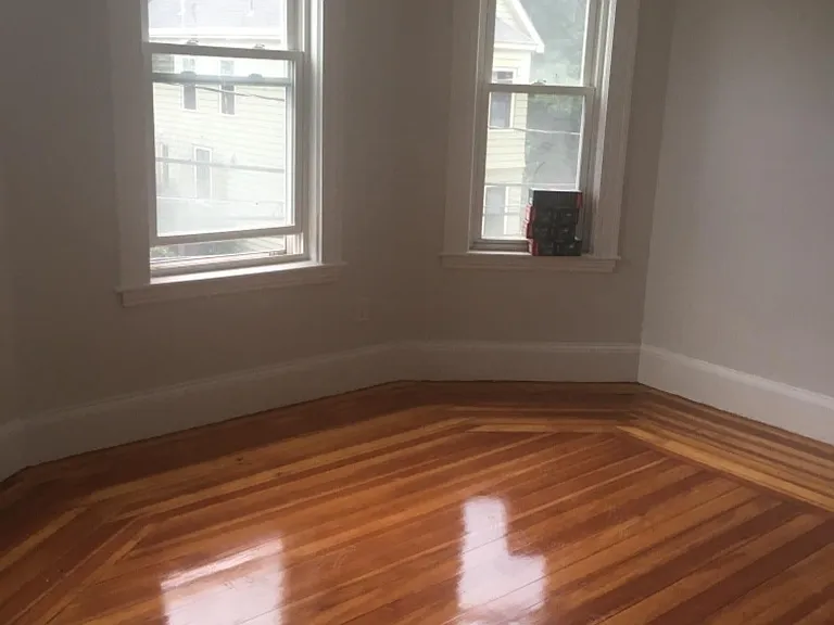 19 Ashland St #1 — Photo 6