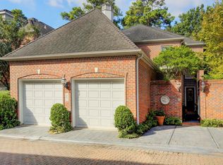 267 Sugarberry Cir, Houston, TX 77024