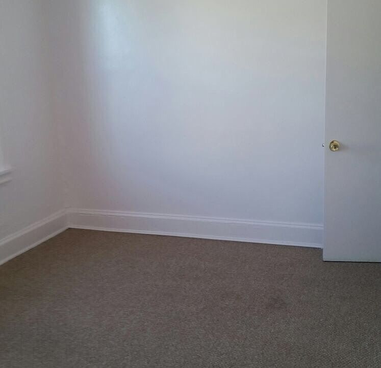 1st image of 208 N Connell St