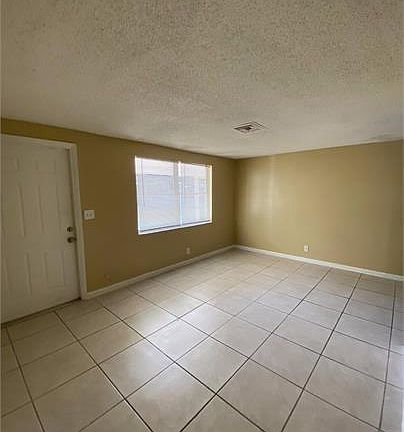 2nd image of 286 Lowell Ave