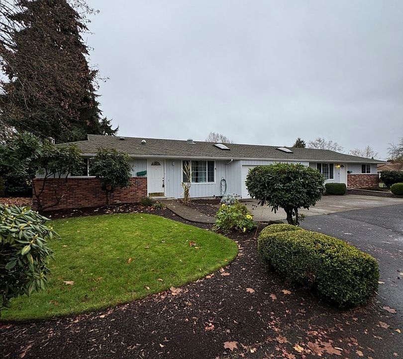 1st image of 394 Rosewood Ave #394
