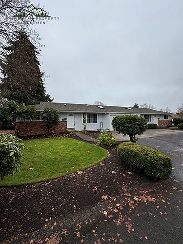 394-396 Rosewood Ave Photo 1