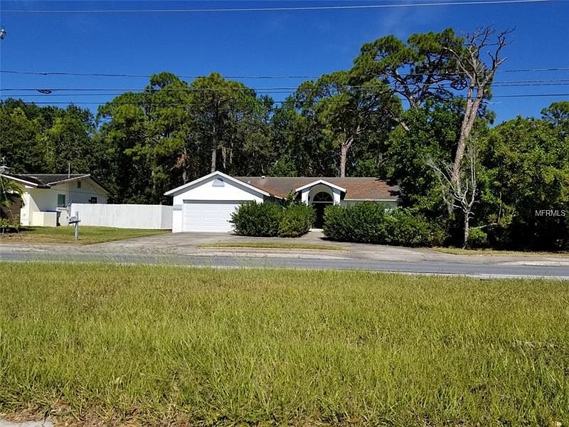 1st image of 13425 Park Blvd