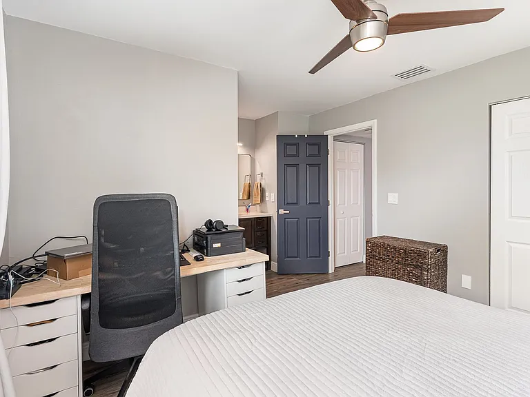 1460 Sheafe Ave NE #111 — Photo 18