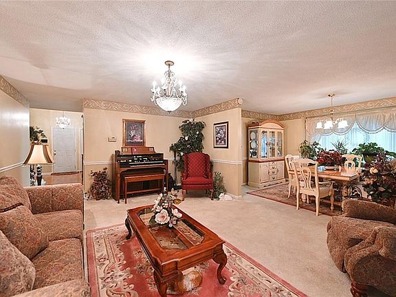5th image of 5513 Leone Ct