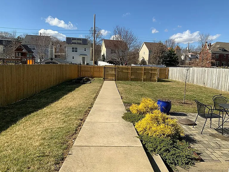 210 S Trenton Ave — Photo 15