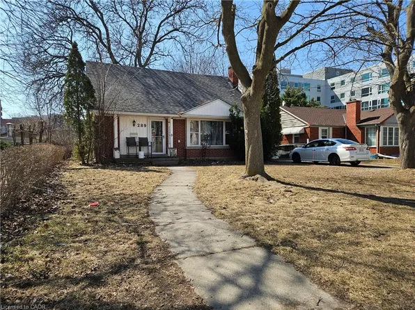 289 Albert St, Waterloo, ON N2L 3T9