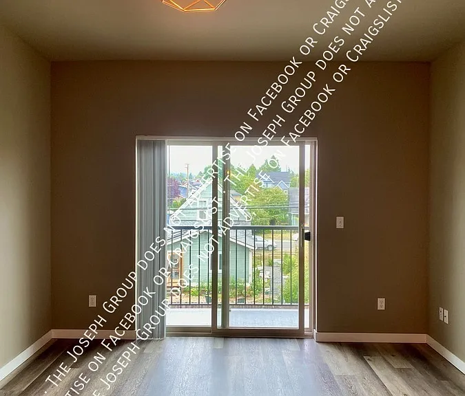 2524 Meridian St #204-20 — Photo 2