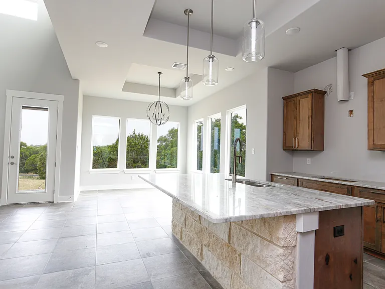 1314 Clayton Nolen Dr — Photo 14