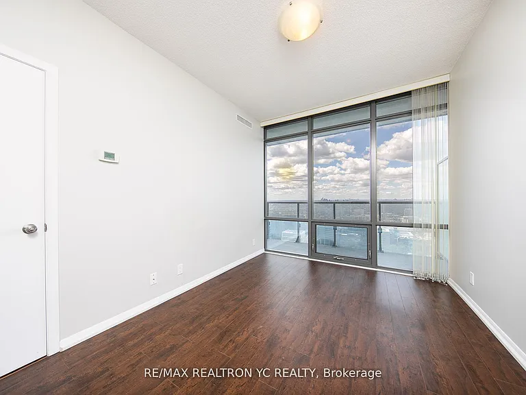 832 Bay St #3510 — Photo 18