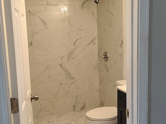 3rd image of 710 W Mill St #1