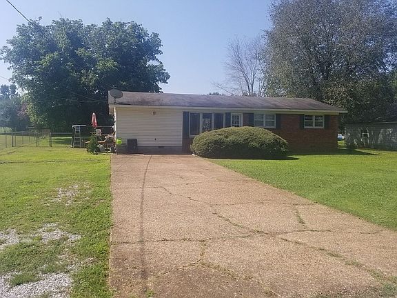 4th image of 5016 Sunny Acres Dr