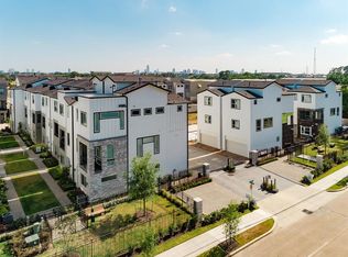 2411 W 11th St, Houston, TX 77008