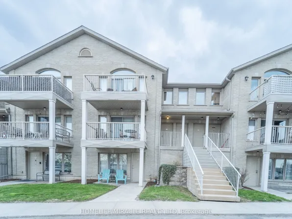50 Whitlaw Way #203, Brant, ON N3L 4C3