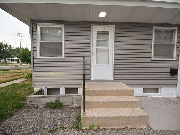 2nd image of 619 2nd St NW #2