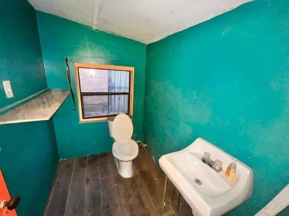 laredo-texas-448056051 picture