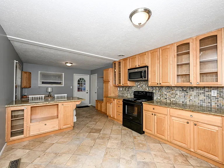 287 Edgewood Dr — Photo 6