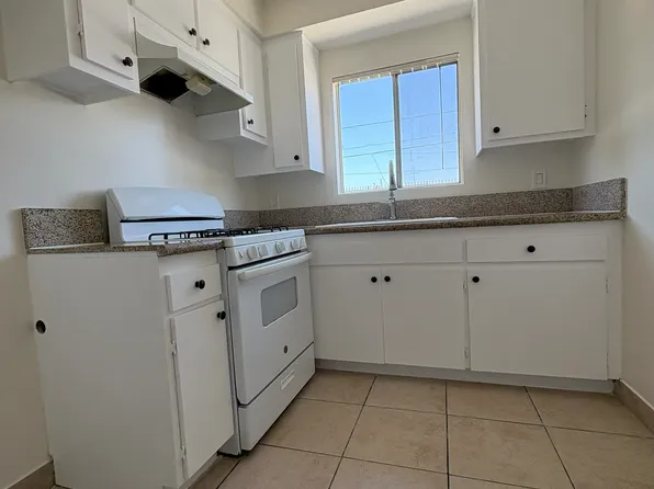 4055 W 129th St #6, Hawthorne, CA 90250