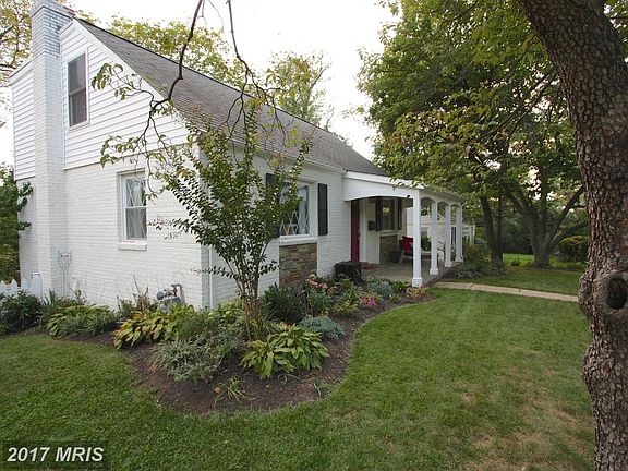2nd image of 4214 Brookfield Dr