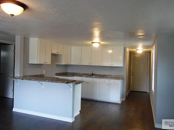 4th image of 695 Freddy Fender Ln