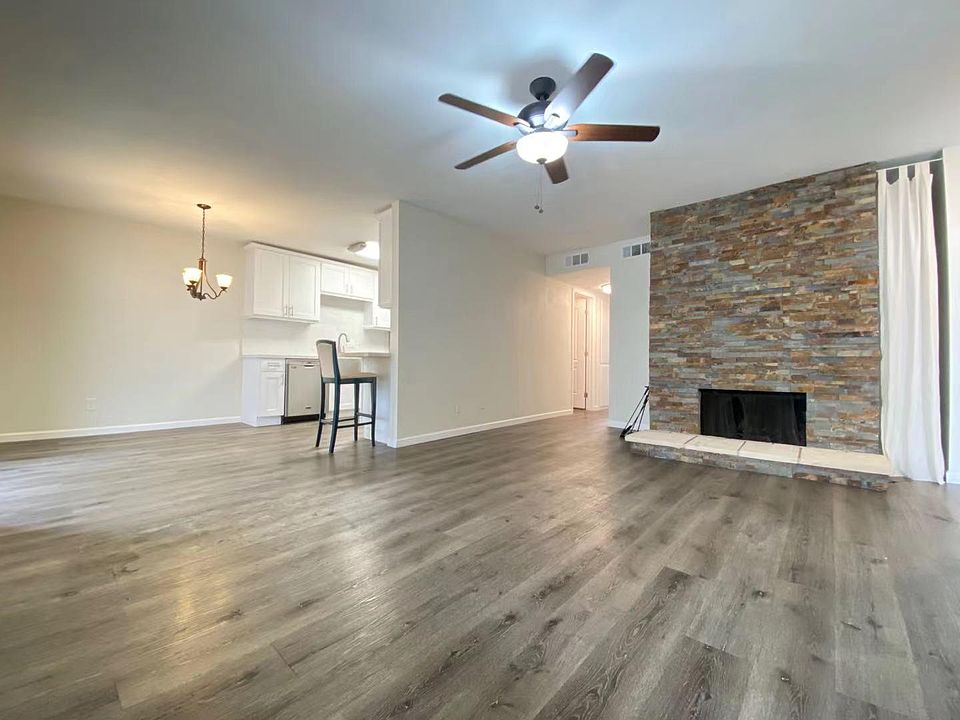 1st image of 23605 Golden Springs Dr #11