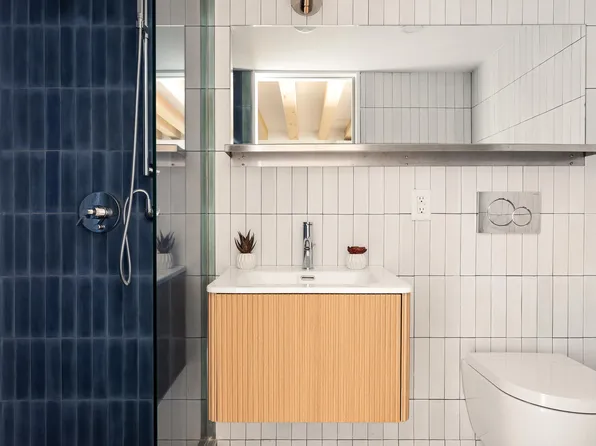 137 Maspeth Avenue image 16 of 18