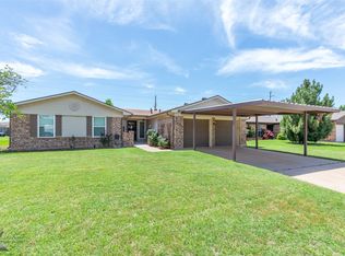 5631 Southmoor Dr, Abilene, TX 79606