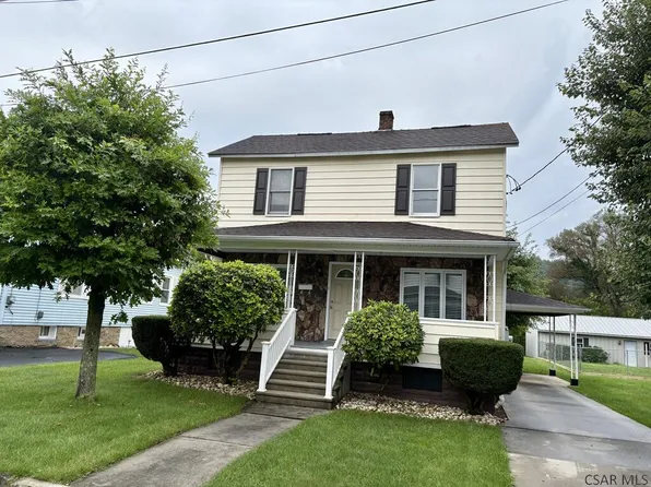 215 22nd St, Windber, PA 15963