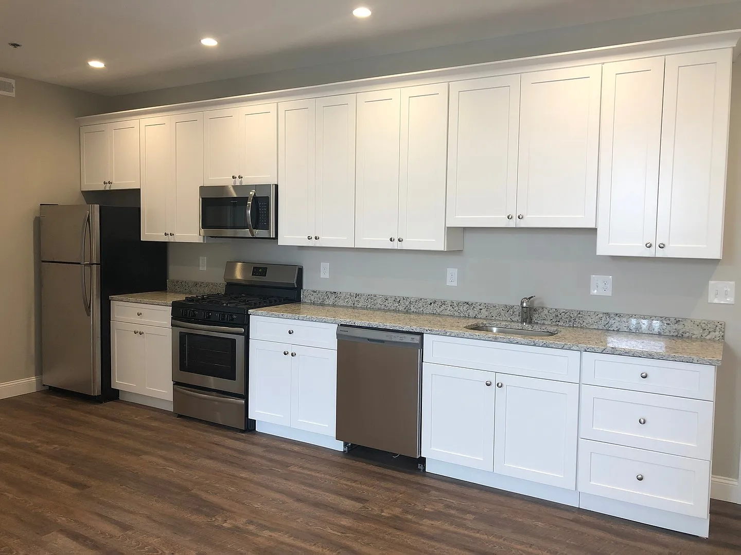 Jenkintown Bank & Trust Apartments — Photo 2
