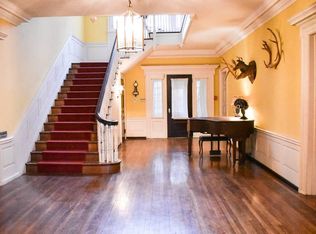 707 Westview St, Philadelphia, PA 19119
