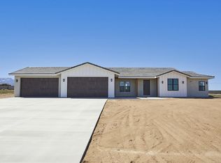 7957 Arrowhead Rd, Phelan, CA 92371