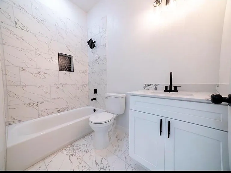 333 Delaware St #A — Photo 12