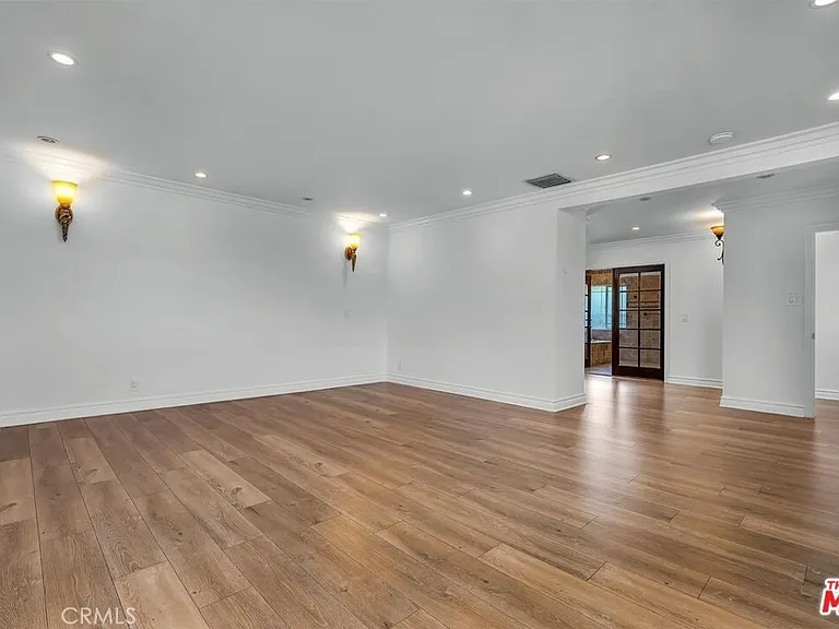 3446 Alginet Dr — Photo 23